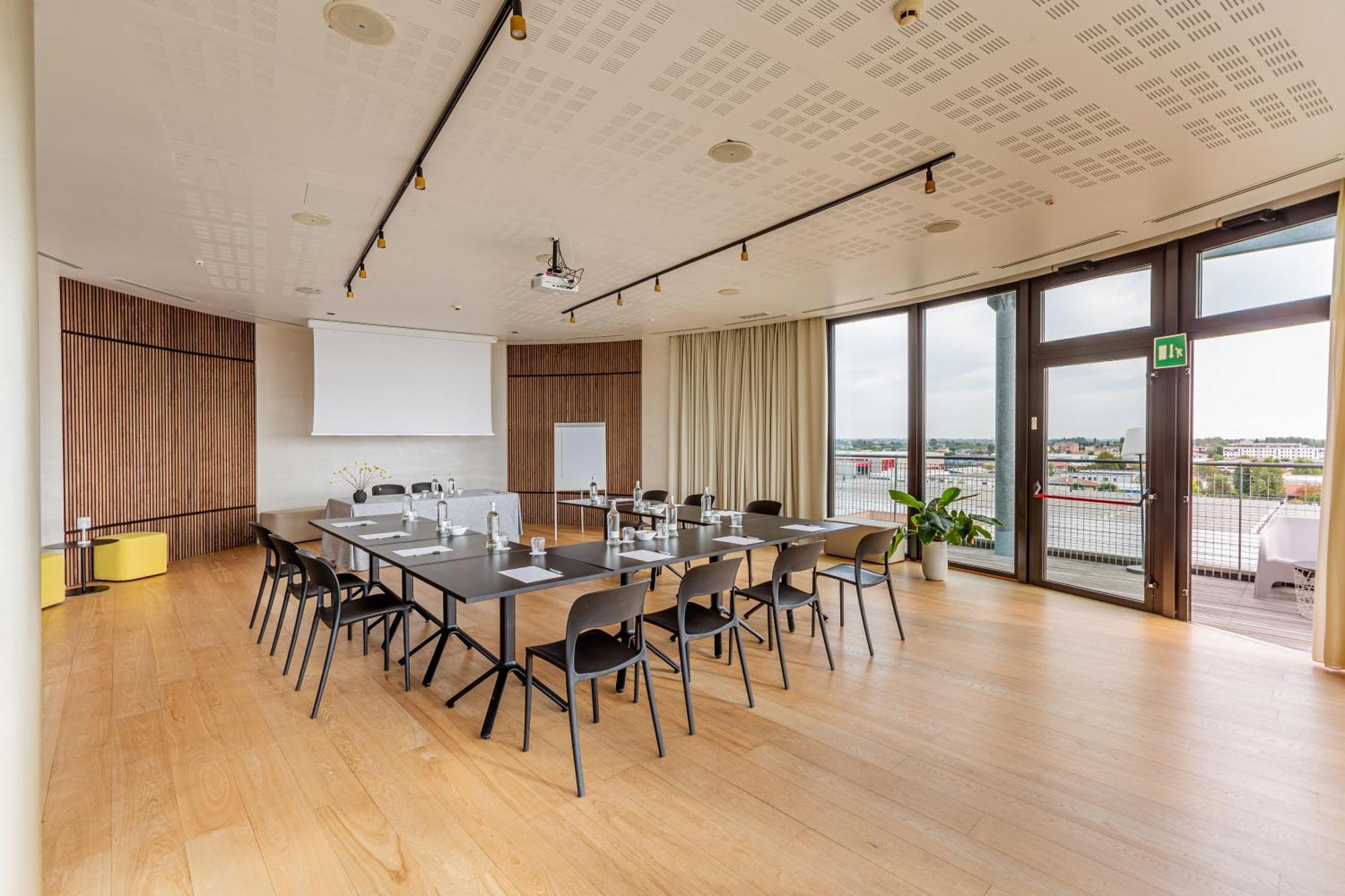 New Ipoint Hotel Сан-Джованні-ін-Персічето Екстер'єр фото